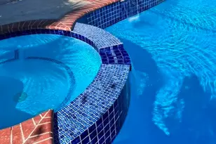 1925 N Screenland Dr, Burbank, CA 91505 - Photo 27