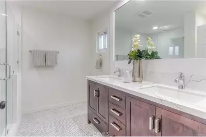 1925 N Screenland Drive, Burbank, CA 91505 - Photo 17