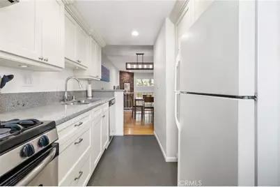 13561 Valerio Street #A, Van Nuys, CA 91405 - Photo 5