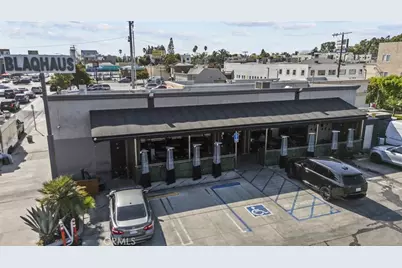 11671 Victory Boulevard, North Hollywood, CA 91606 - Photo 1