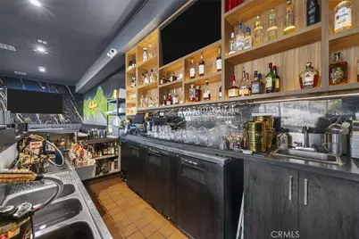 11671 Victory Boulevard, North Hollywood, CA 91606 - Photo 23