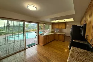 3003 Mesa Verde Dr, Burbank, CA 91504 - Photo 17