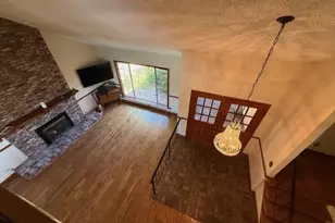 3003 Mesa Verde Dr, Burbank, CA 91504 - Photo 29