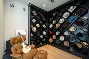 520 N Curson Ave, Los Angeles, CA 90036 - Photo 7