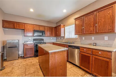 21419 21419 Neuralia, California City, CA 93505 - Photo 15