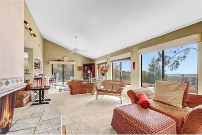 8530 Vine Valley, Los Angeles, CA 91352 - Photo 9