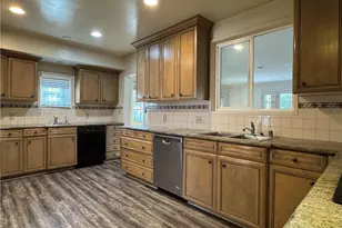 315 N Martel Ave, Los Angeles, CA 90036 - Photo 15