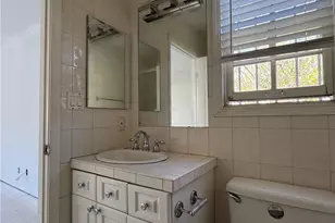 315 N Martel Ave, Los Angeles, CA 90036 - Photo 23