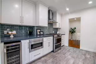 1520 W Riverside Dr, Burbank, CA 91506 - Photo 15