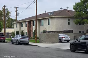 24522 Chestnut, Newhall, CA 91321 - Photo 3