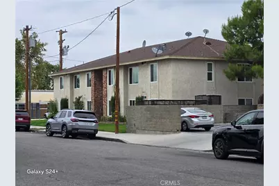 24522 Chestnut, Newhall, CA 91321 - Photo 3