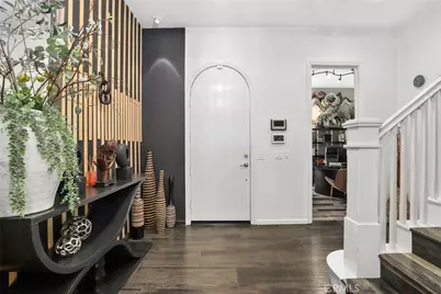 27636 Camellia Drive, Saugus, CA 91350 - Photo 3