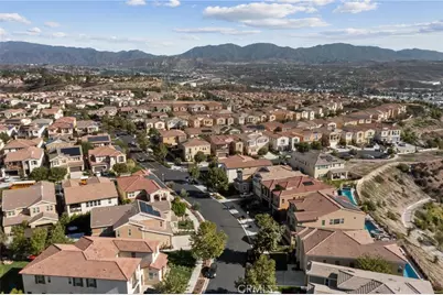 27636 Camellia Drive, Saugus, CA 91350 - Photo 25