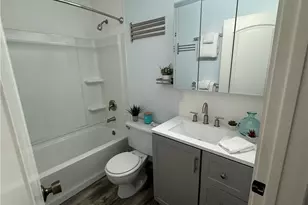 2236 N Manning, Burbank, CA 91505 - Photo 11