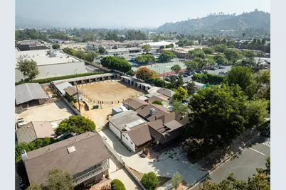 700 S Mariposa Street, Burbank, CA 91506 - Photo 57