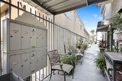 333 Riverdale, Glendale, CA 91204 - Photo 5