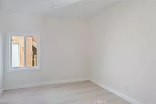 14143 Victory Blvd, Van Nuys, CA 91401 - Photo 11