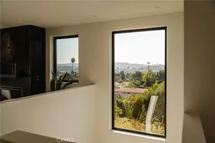 5240 Barker Dr, Los Angeles, CA 90042 - Photo 27