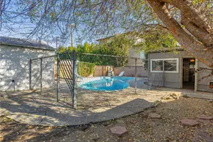 210 W Ash Ave, Burbank, CA 91502 - Photo 29