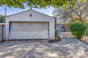 210 W Ash Ave, Burbank, CA 91502 - Photo 27