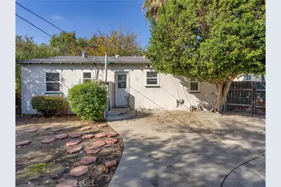 210 W Ash Avenue, Burbank, CA 91502 - Photo 25