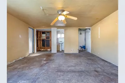 210 W Ash Avenue, Burbank, CA 91502 - Photo 19