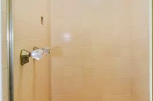 1620 Melwood Dr, Glendale, CA 91207 - Photo 27