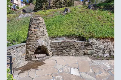 1620 Melwood Drive, Glendale, CA 91207 - Photo 37