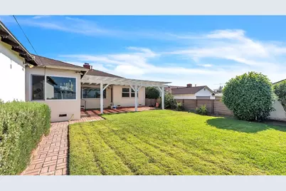 919 E Delaware Road, Burbank, CA 91504 - Photo 33