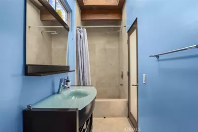 5675 Spreading Oak Drive, Los Angeles, CA 90068 - Photo 37