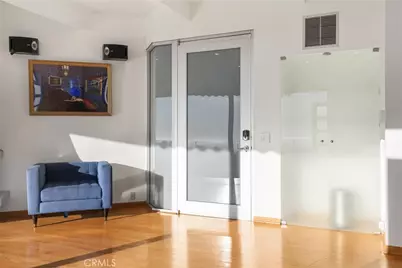 5675 Spreading Oak Drive, Los Angeles, CA 90068 - Photo 31