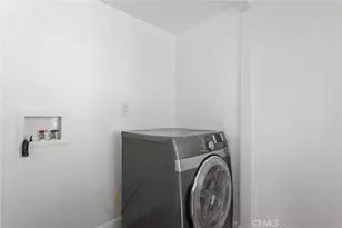 14957 Victory Blvd, Van Nuys, CA 91411 - Photo 21