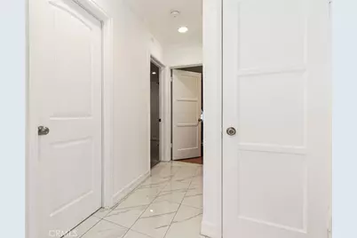 7419 Kraft, North Hollywood, CA 91605 - Photo 9