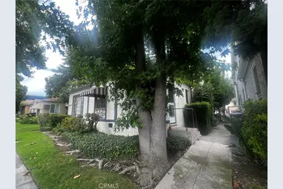 136 N Pass, Burbank, CA 91505 - Photo 3