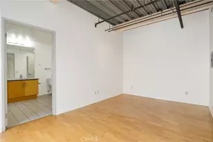 330 W 11th St, Los Angeles, CA 90015 - Photo 23