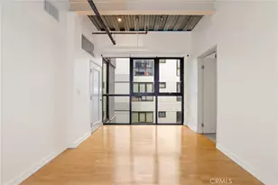 330 W 11th St, Los Angeles, CA 90015 - Photo 25