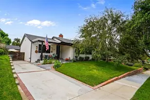 606 Uclan Dr, Burbank, CA 91504 - Photo 15