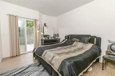 450 W Dryden Street, Glendale, CA 91202 - Photo 13