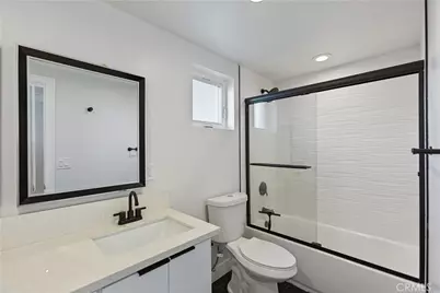 1726 Menlo Avenue, Los Angeles, CA 90006 - Photo 19