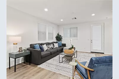 11238 N Mission Heights Drive, Mission Hills (San Fernando), CA 91345 - Photo 15