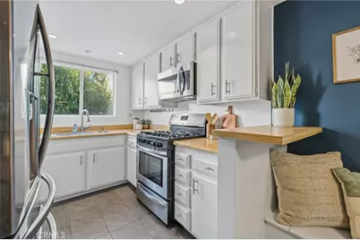 13567 Valerio Street #F, Van Nuys, CA 91405 - Photo 15