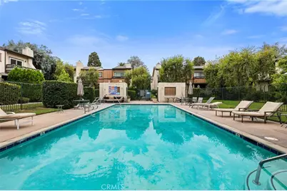 13567 Valerio Street #F, Van Nuys, CA 91405 - Photo 37