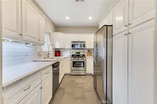 10866 Bluffside, Studio City, CA 91604 - Photo 13