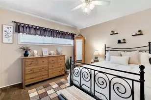 6300 Teesdale Ave, Los Angeles, CA 91606 - Photo 23