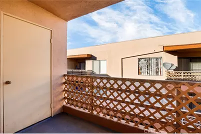 6815 Remmet #311, Canoga Park, CA 91303 - Photo 13