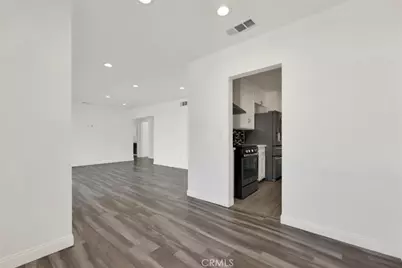 13321 Blythe Street, North Hollywood, CA 91605 - Photo 11