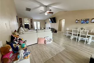 9725 Susan Ave, California City, CA 93505 - Photo 11