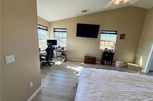 9725 Susan Ave, California City, CA 93505 - Photo 17