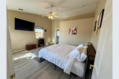 9725 Susan Avenue, California City, CA 93505 - Photo 15