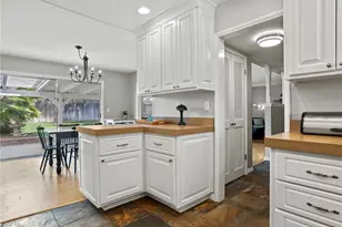 9710 Lubao Ave, Chatsworth, CA 91311 - Photo 11